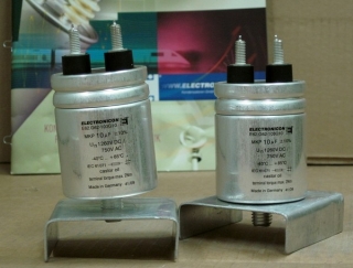 Конденсатор  E62.G62-103G10