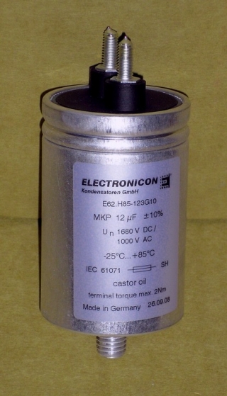 Конденсатор  E62.H85-123G10