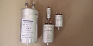 Конденсатор  E62.K85-223D10