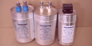 Конденсатор  E62.S19-563L30