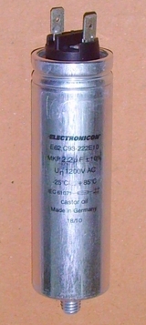 Конденсатор  E62.C93-222E10