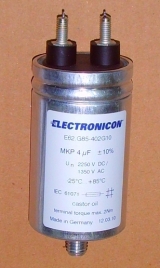 Конденсатор  E62.G85-402G10